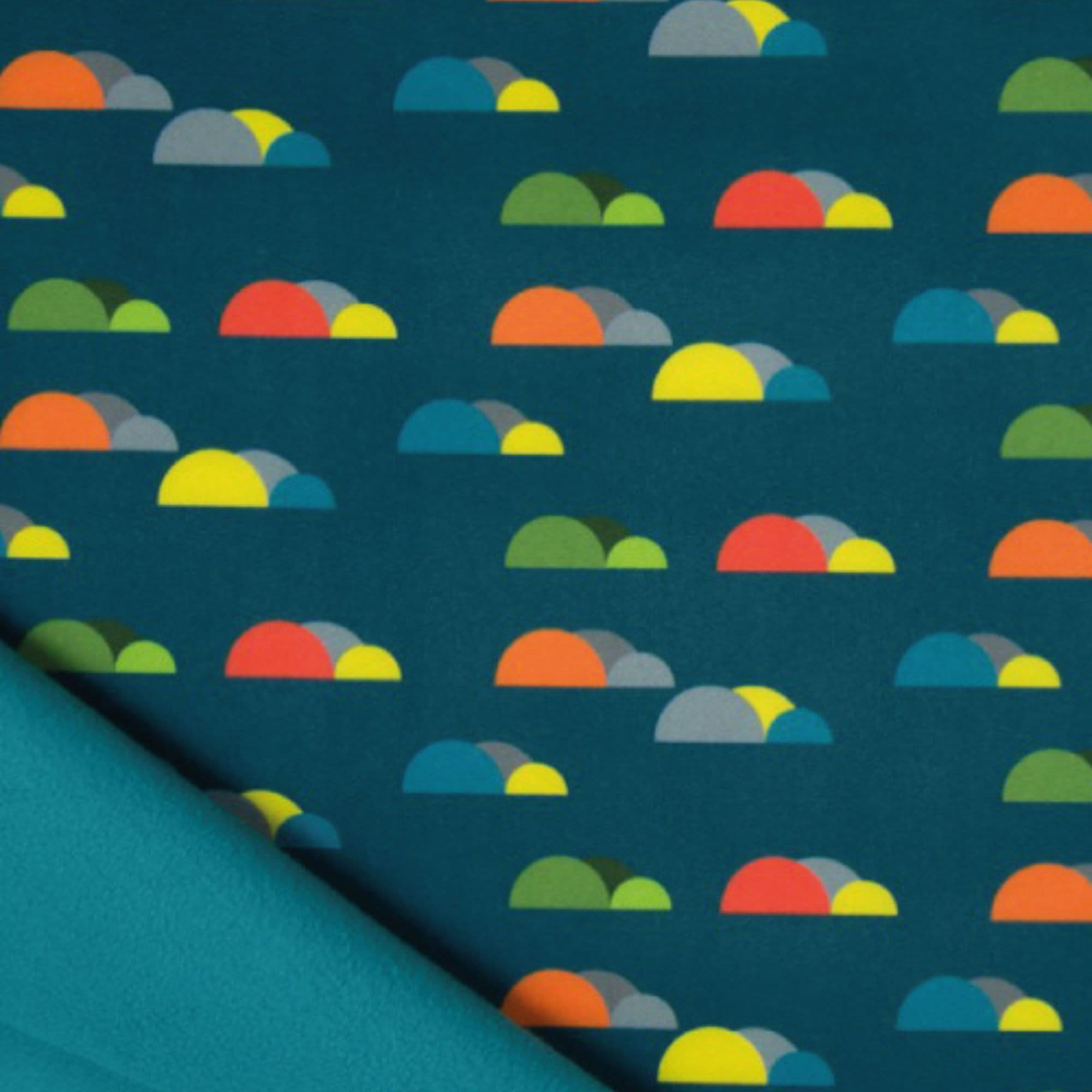 Softshell con estampados con formas de colores con fondo y polar azul — imagen 1